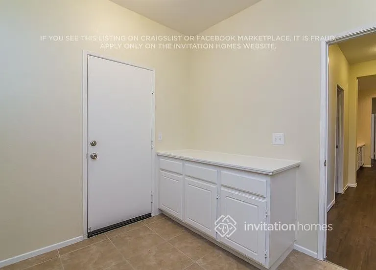7833 Calle Del Rio St — Photo 17