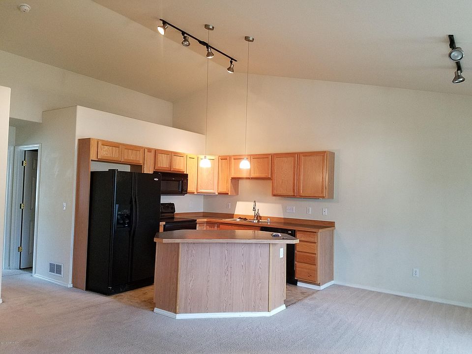 2nd image of 2203 Jasper Ln
