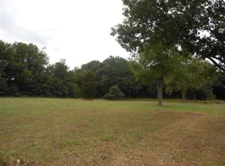 Kelly Creek Dr, Holland, MI 49423