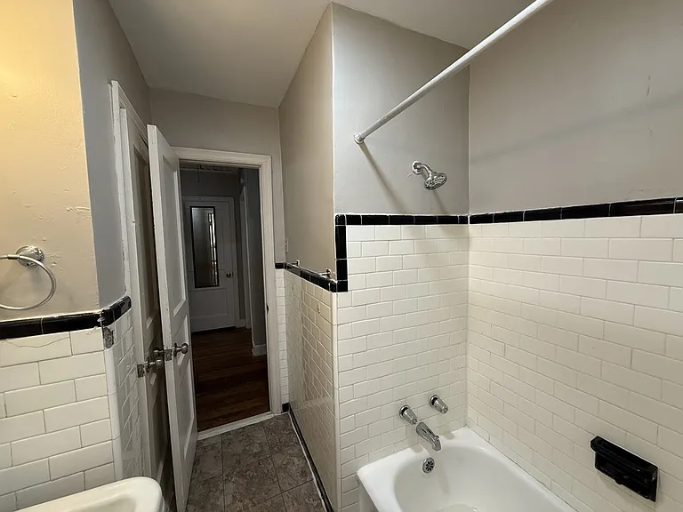 129 Roberta Dr — Photo 15
