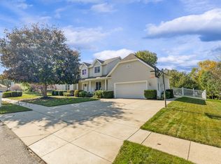 5536 Sandalwood Ct, Erie, PA 16506