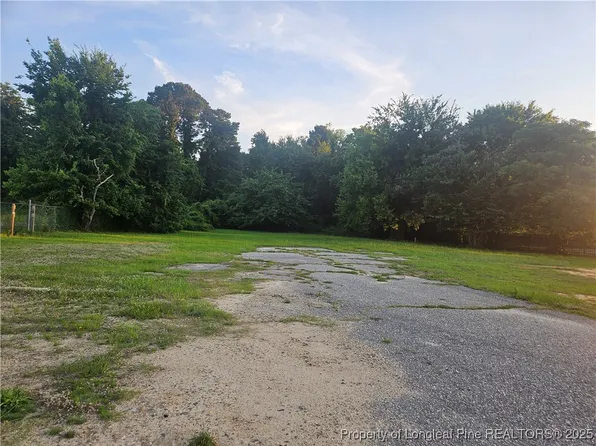 3227 Fort Bragg Rd, Fayetteville, NC 28303