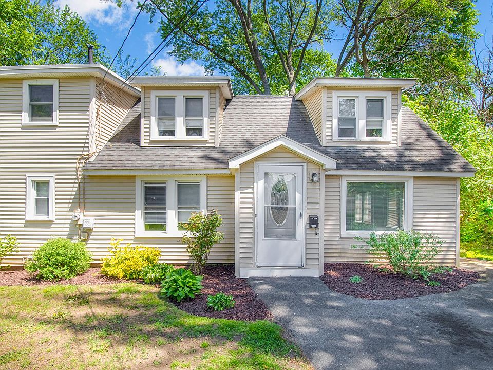 15 Casimir St Westfield MA Zillow