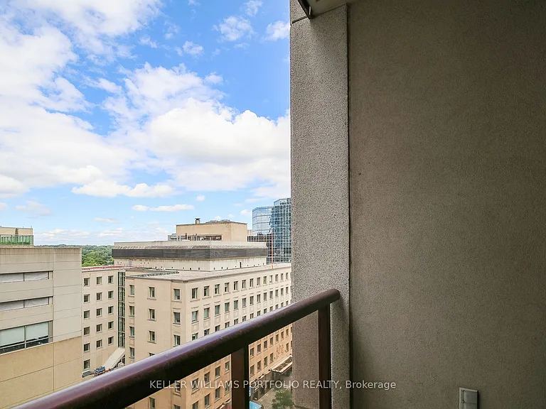 85 Bloor St E #1204 — Photo 15