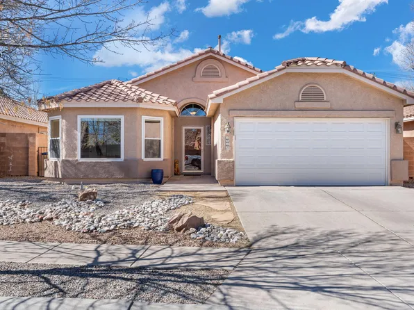 4943 Whisper Wind St NW, Albuquerque, NM 87120