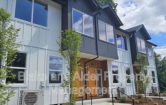 3rd image of 5221 SE Boise St