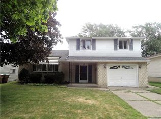 55 Eileen Ct, Buffalo, NY 14227