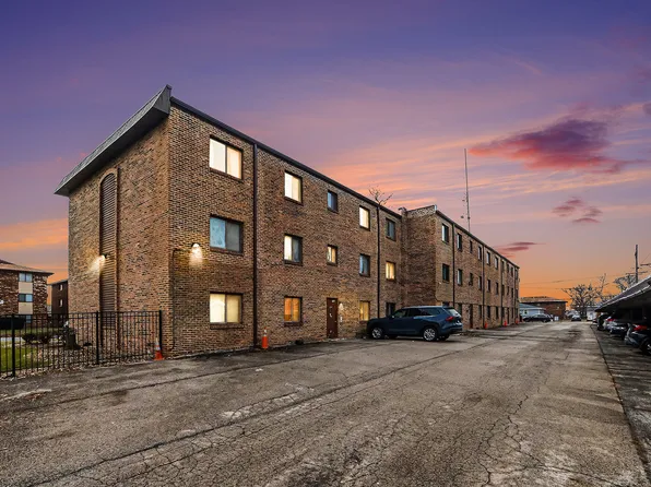 3018 Bernice Rd APT 205, Lansing, IL 60438