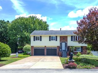 241 Laurel Dr, Greensburg, PA 15601