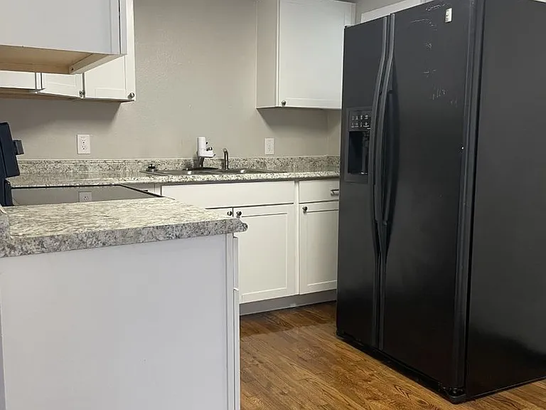 202 W Langley Blvd — Photo 6