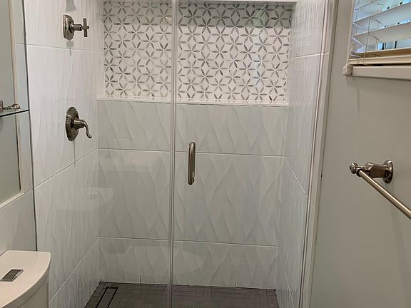 master bath shower with rain shower head