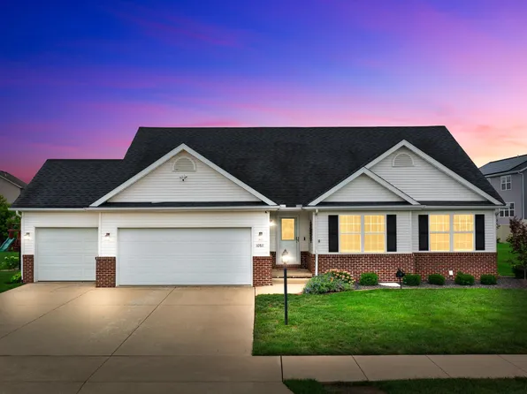 10811 Field Grove Dr, Dunlap, IL 61525