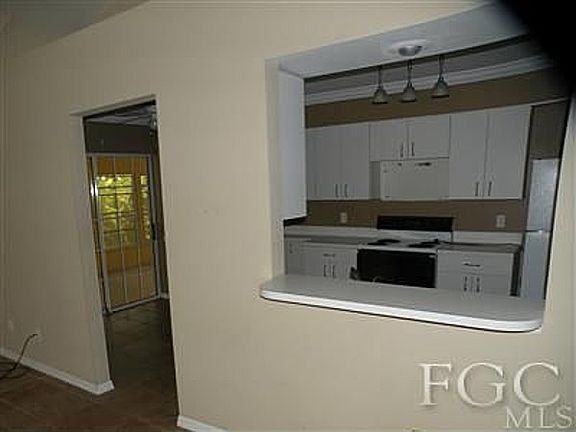 4th image of 15049 Cloverdale Dr