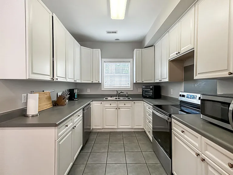 4985 Lake Palmetto Ln — Photo 8
