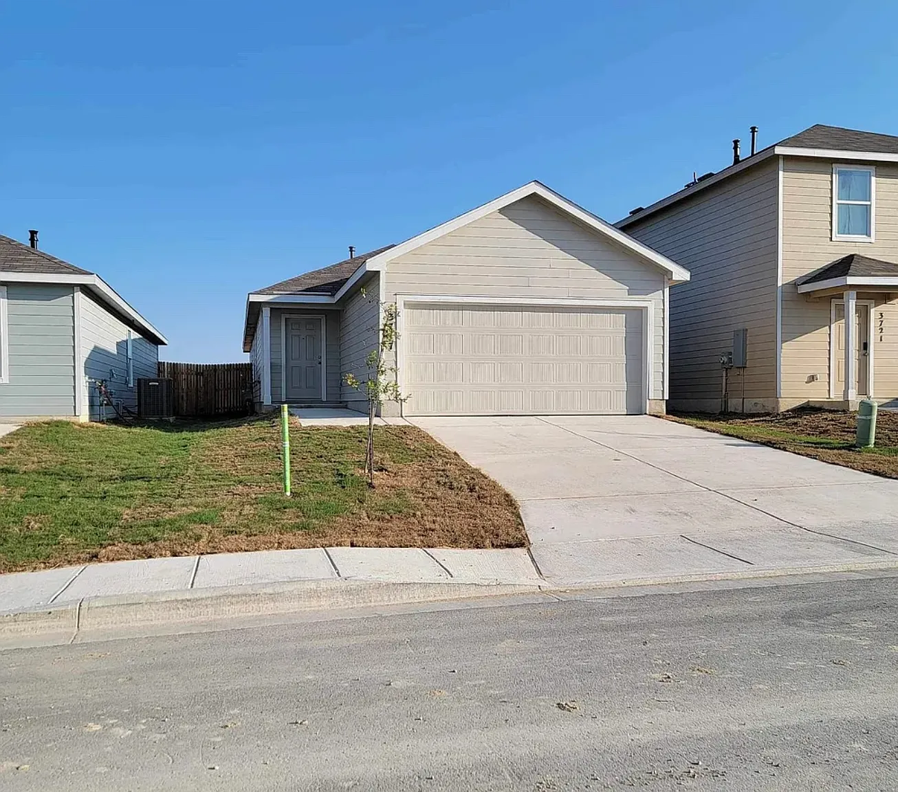 3717 Wentz Hill Dr — Photo 1