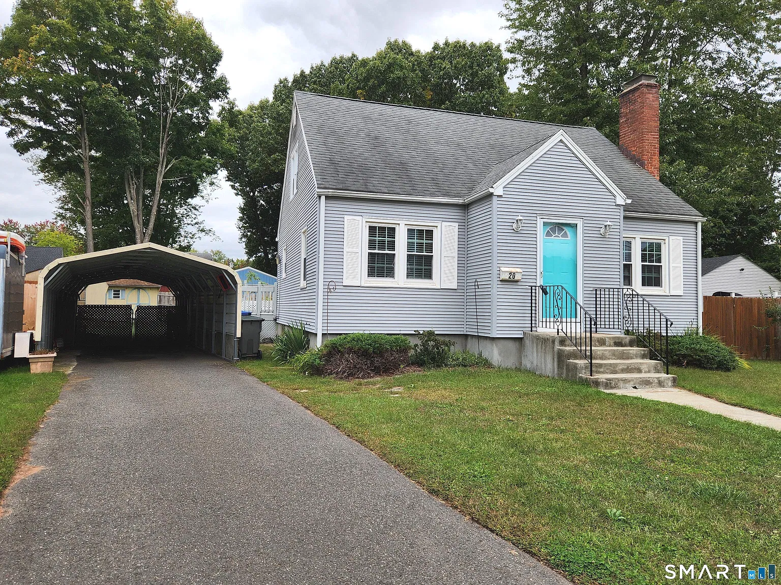 3 bed, 1255 sqft, $2,300 — Photo 2