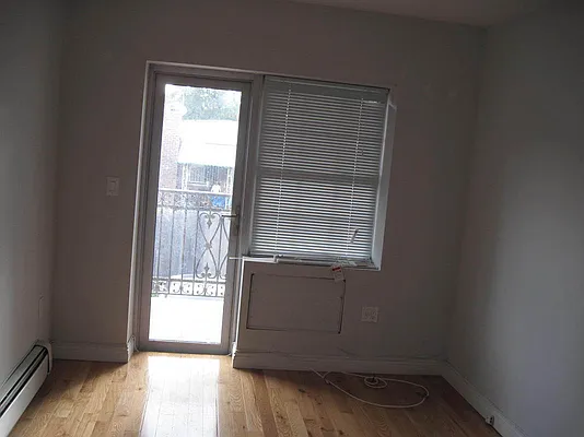 Rented by 18 REALTY | media 35