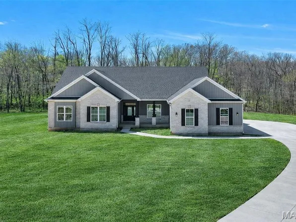 300 Schaper Estates Xing, Foristell, MO 63348