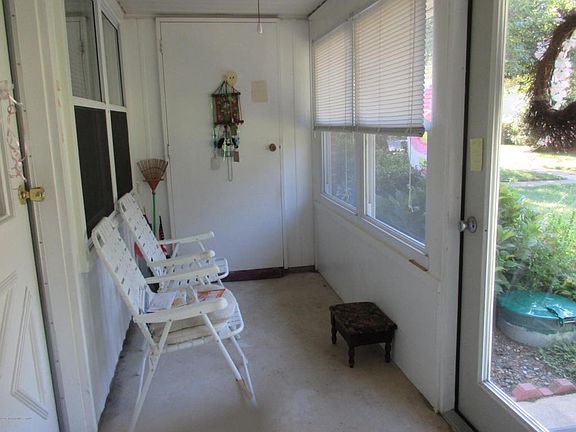 3rd image of 473C Thornbury Ct