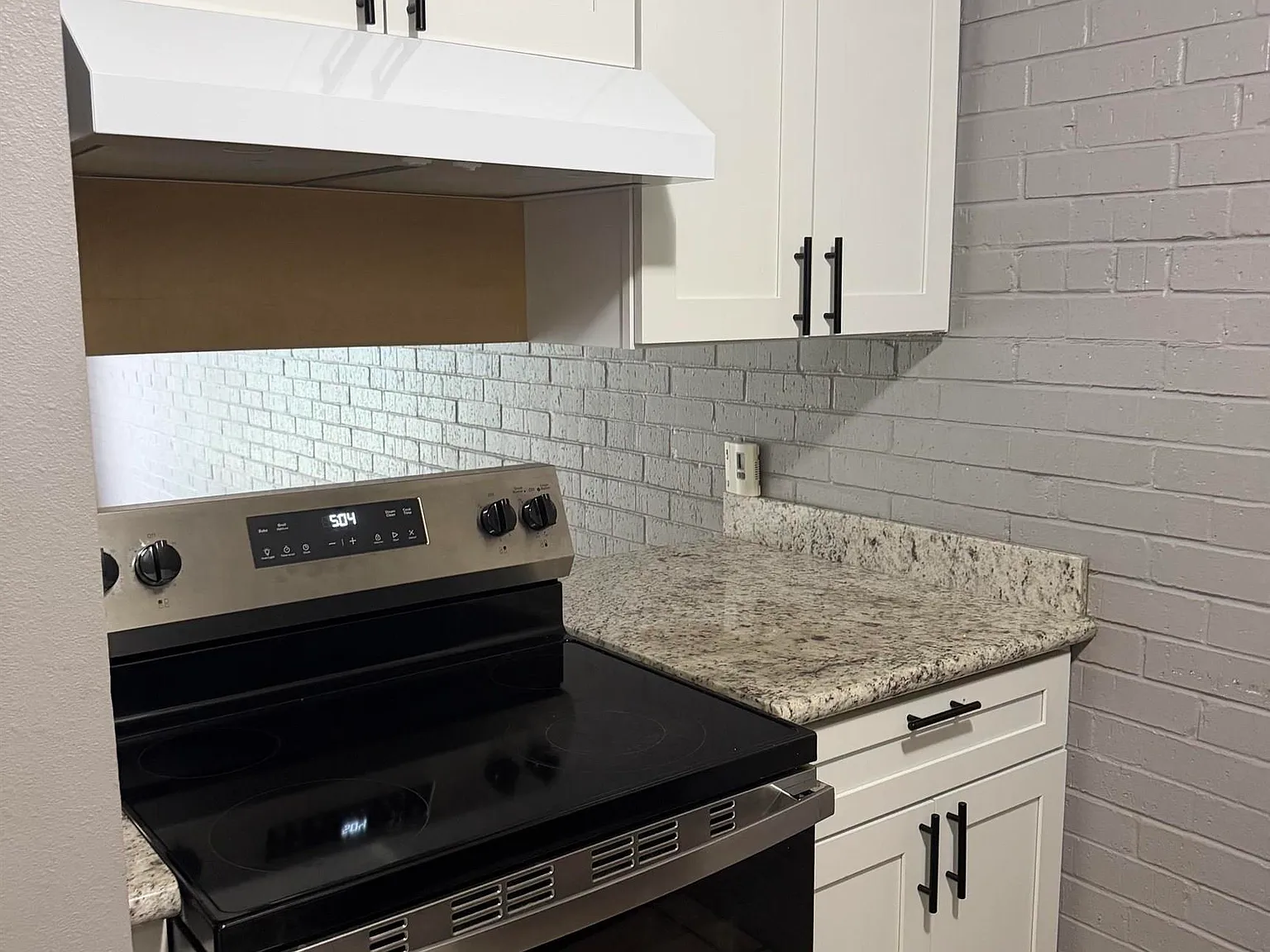 2 bed, 1200 sqft, $1,050 — Photo 4