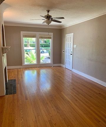 4th image of 340 W Elsmere Pl #340