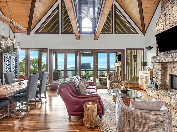 5th image of 540 Overlook Dr