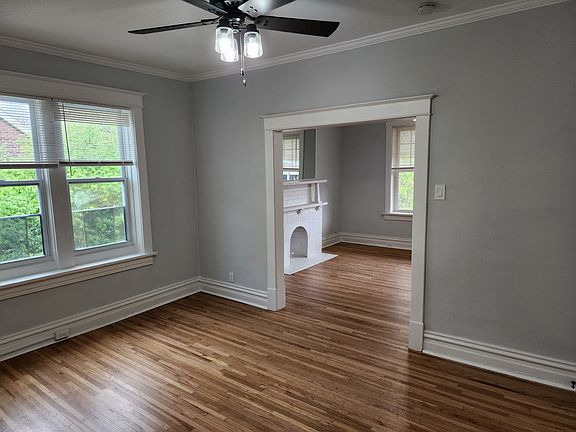 Middle Room Looking into Front room. Great 2nd floor light from the windows