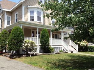 107 Ocean St, Lynn, MA 01902