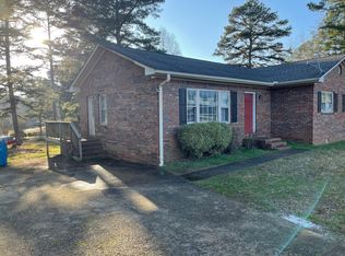 621 Ridgeway Rd, Commerce, GA 30529