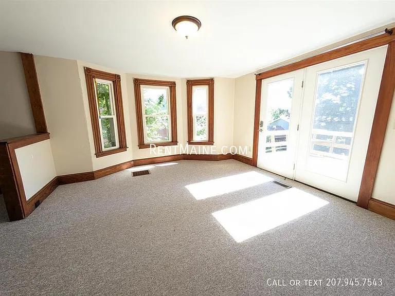 40 Dillingham St — Photo 8