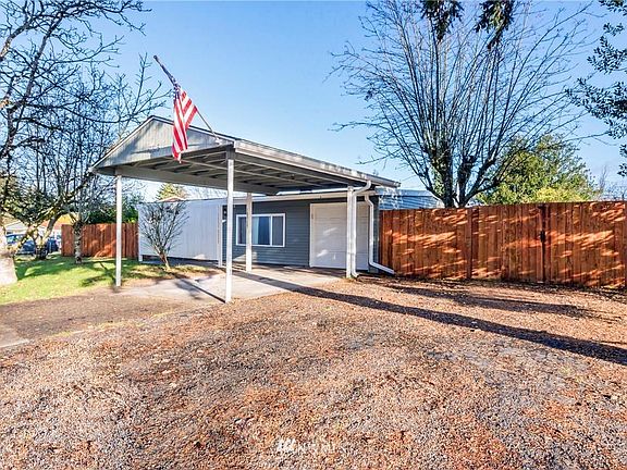 2nd image of 10315 Villa Ln SW