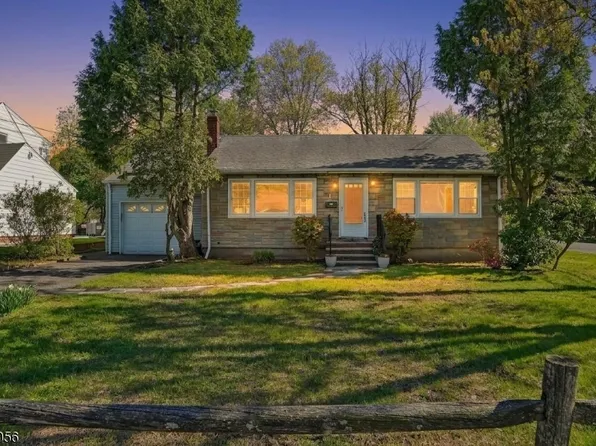 284 Madison Ave, Cresskill Boro, NJ 07626