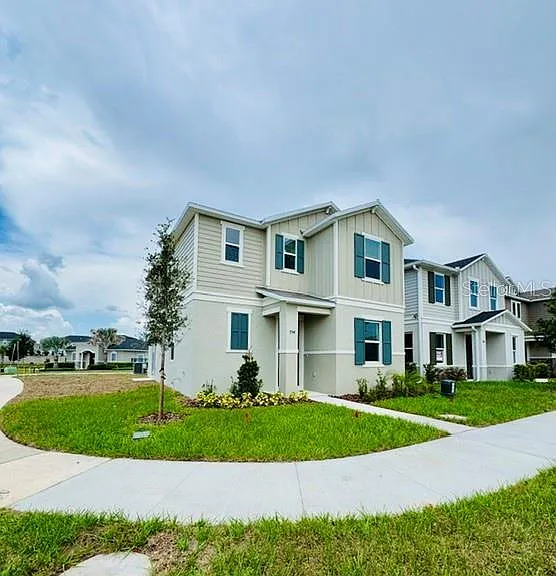 754 Overpool Ave — Photo 2