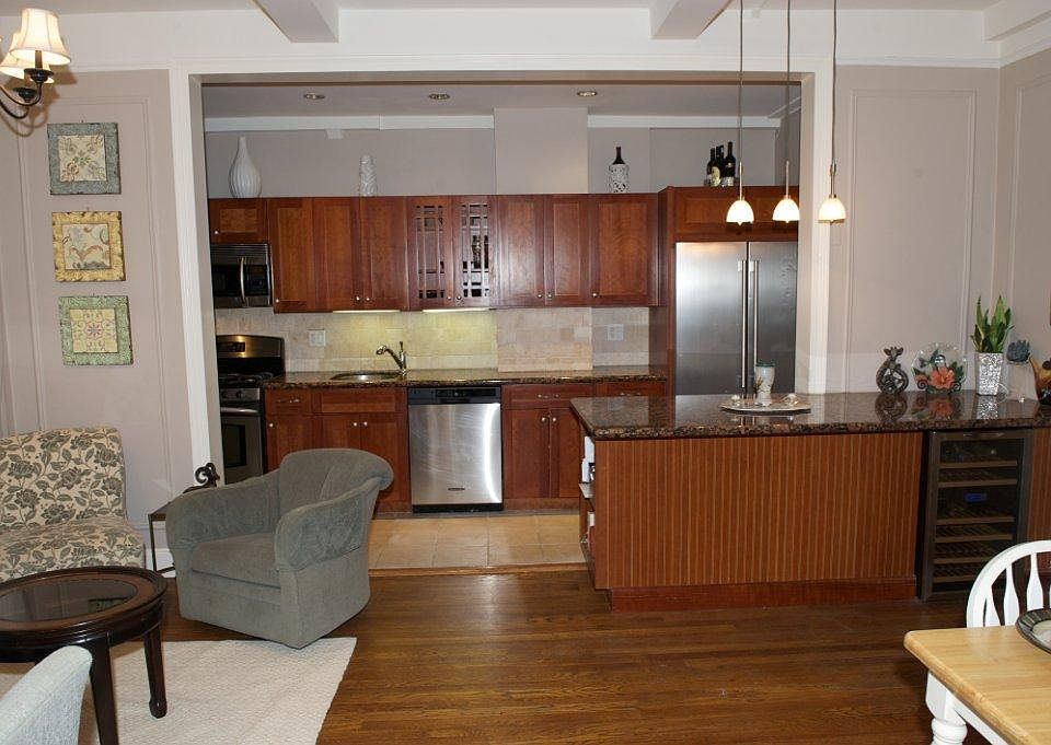 1st image of 155 Henry St APT 1A