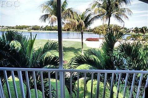 3rd image of 11240 Marblehead Manor Ct