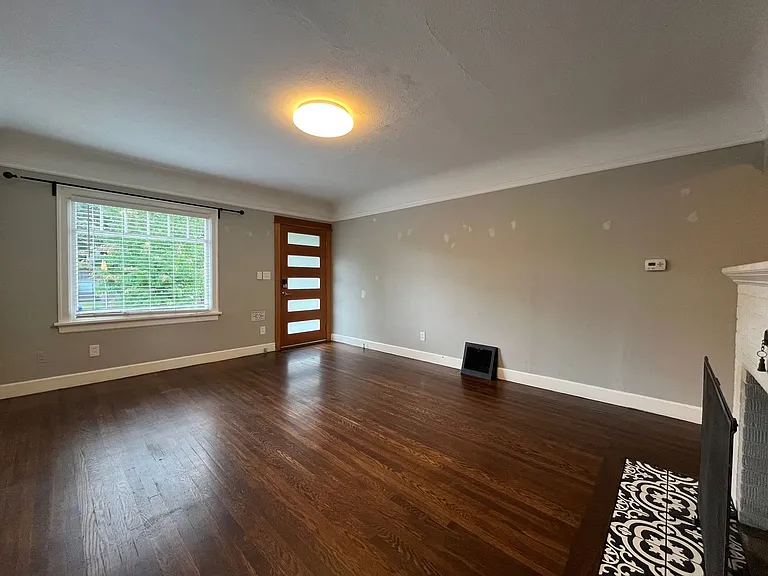 1723 NE 60th Ave — Photo 18
