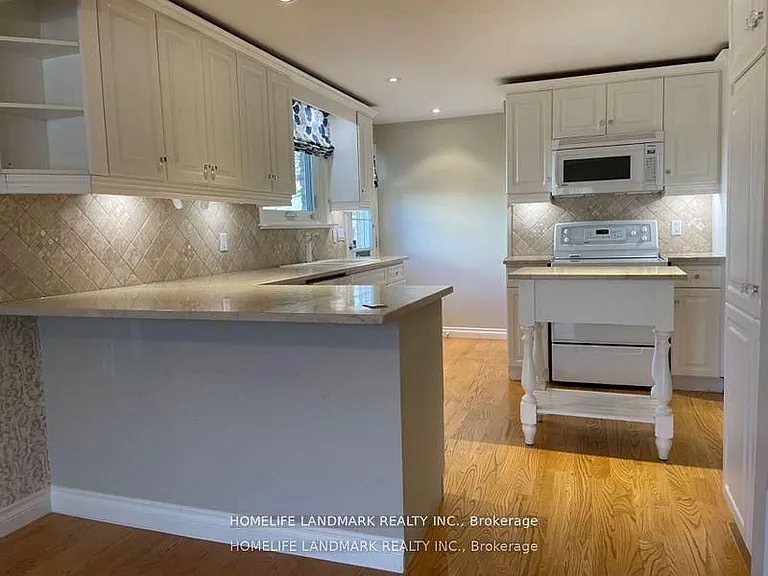 211 Chebucto Dr — Photo 9