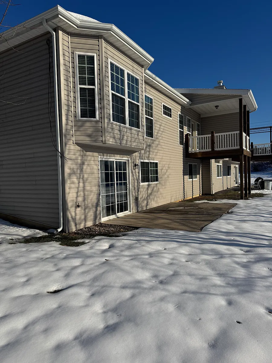 Building Photo - 218 Pierce View Cir