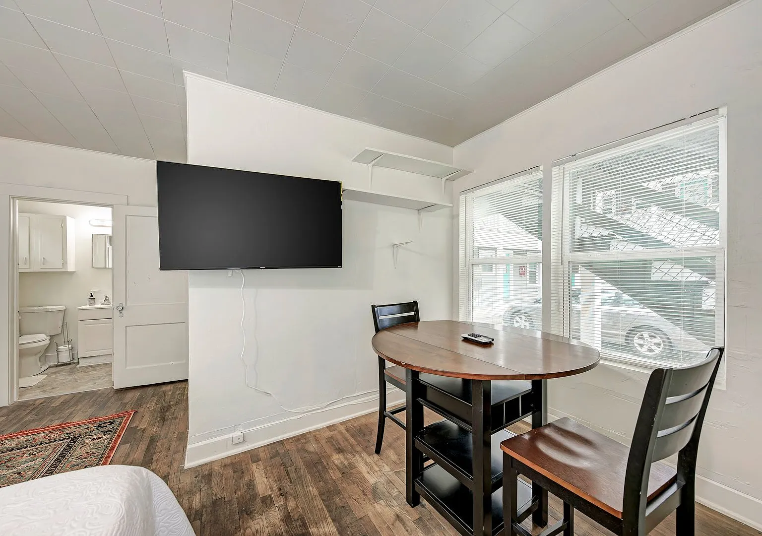 Charming Fully Furnished Studio in the Heart of UT Campus $1,600/Month — Photo 3