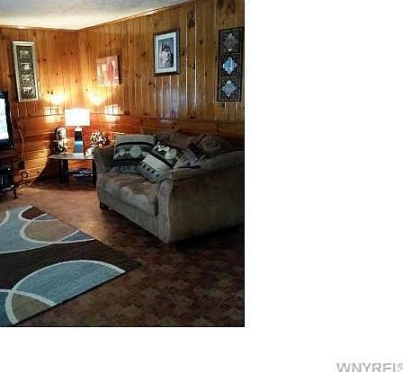 5th image of 117 Thatcher Ave