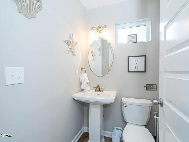 6320 Beach Dr — Photo 21