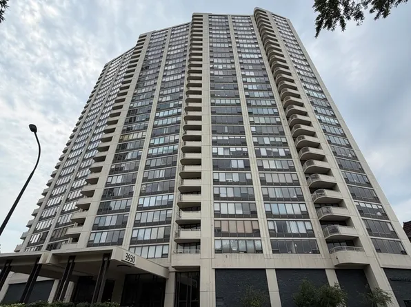 3930 N Pine Grove Ave APT 604, Chicago, IL 60613