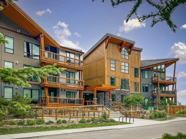 106 N Stewart Creek Rise #110, Canmore, AB T1W 0N3
