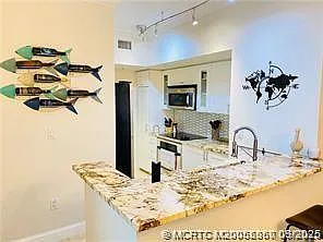 815 NW Flagler Ave #204 — Photo 5