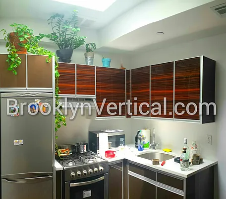 Rented by Brooklyn Vertical Inc. | media 19