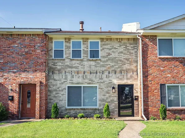 215 W 8th St, Bartlesville, OK 74003
