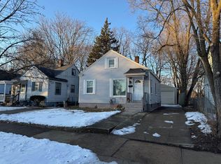 933 Dickinson St SE, Grand Rapids, MI