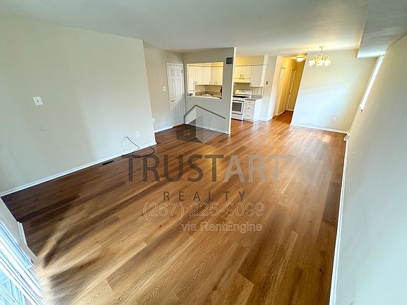 4th image of 9192 Ellie Dr Floor 1