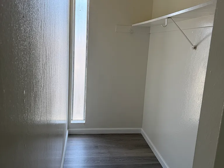 1218 Dana Dr #D — Photo 9