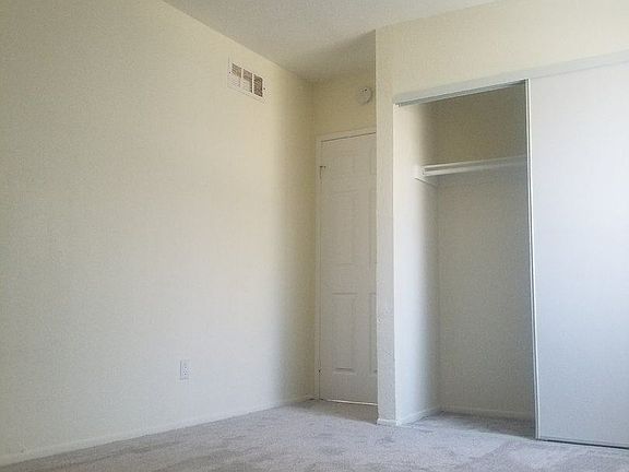 5th image of 550 E Avenue Q12 APT 10